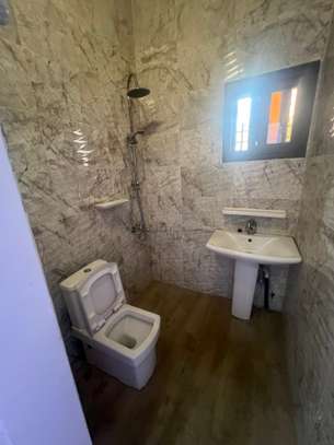 Joli studio au RDC  Mermoz image 8