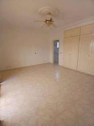 Appt F4 à louer à FANN Residence image 4