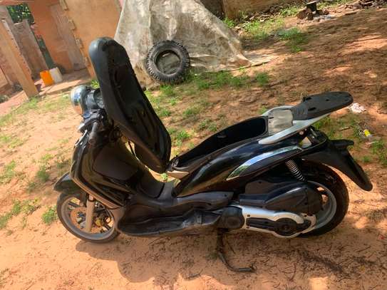 Piaggio Beverly 500 cm3 noir TBE image 6