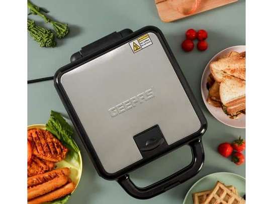 SANDWICH MAKER GEEPAS GGM36534 image 3