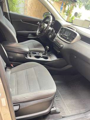Kia sorento à vendre image 6