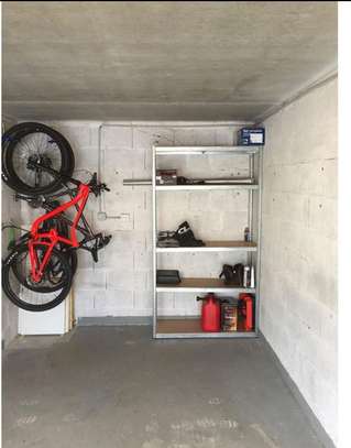 Étagère métallique 4 plateaux gris pour garage image 2