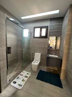 APPARTEMENT F5 À VENDRE – OUAKAM image 9
