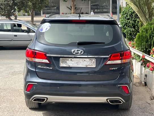 Hyundai Maxcruz image 5
