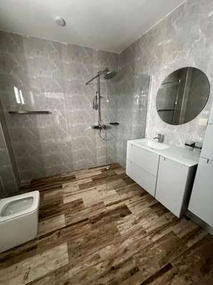 Appartement 4 chambres salon à louer image 12