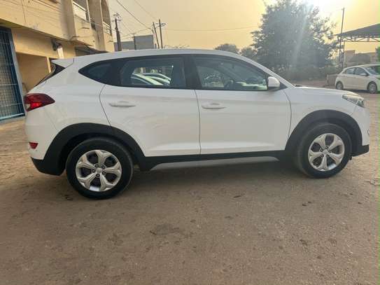HYUNDAI TUCSON 2018 image 7