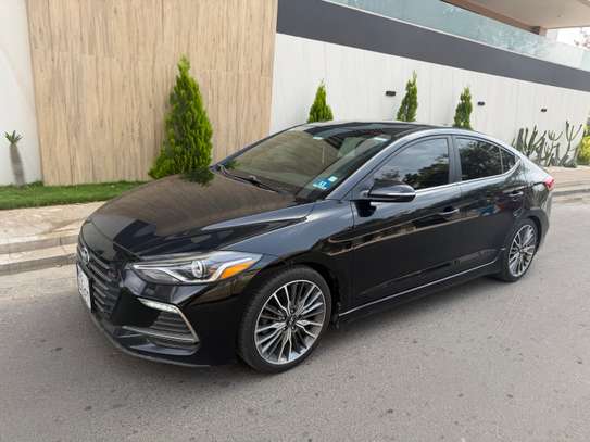 Hyundai Elantra Sport image 7