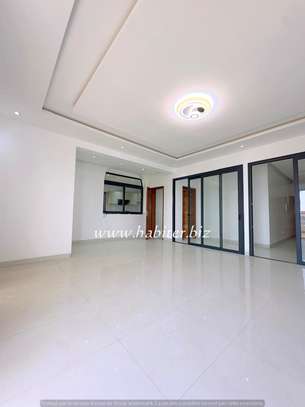 Appartement à louer à la Sicap liberté 1 image 7