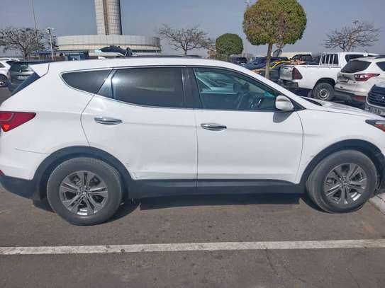 Hyundai Santa Fe image 7