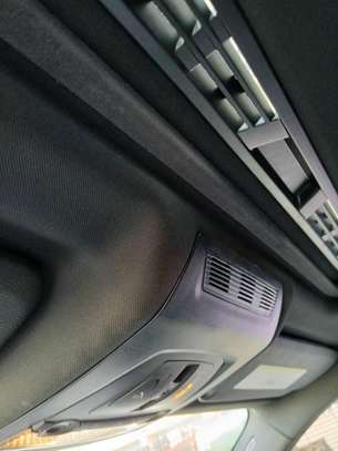 BMW X4 image 2