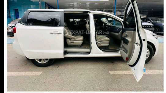 Kia carnivale 2017 image 10