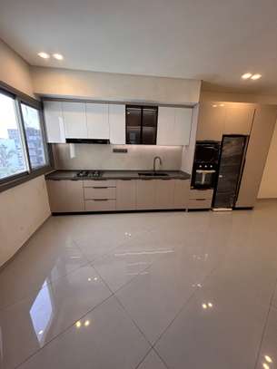 Très bel appartement F5 à louer aux almadies image 12