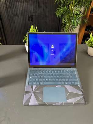 Surface laptop 3 i7 10th / 16gb ram image 3
