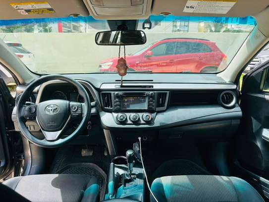 Toyota rav4 2017 image 6