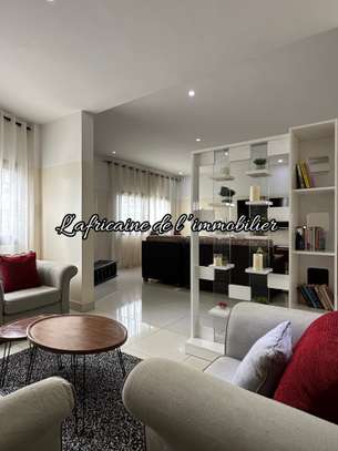 F4 Duplex à louer – Résidence Toucan, Almadies image 6