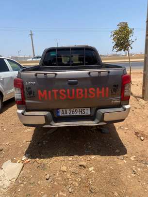Mitsubishi L200 2022 image 13