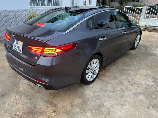 Kia optima 2017 full option image 7