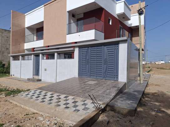 maison 185m2 à vendre à Ndiakhirate image 11