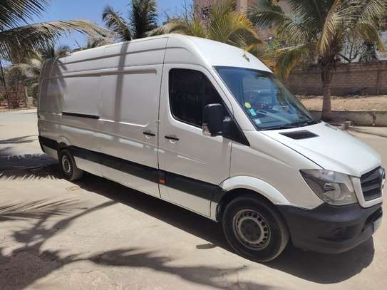 Mercedes sprinter image 5