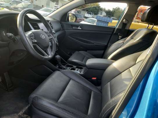 Hyundai tucson image 5