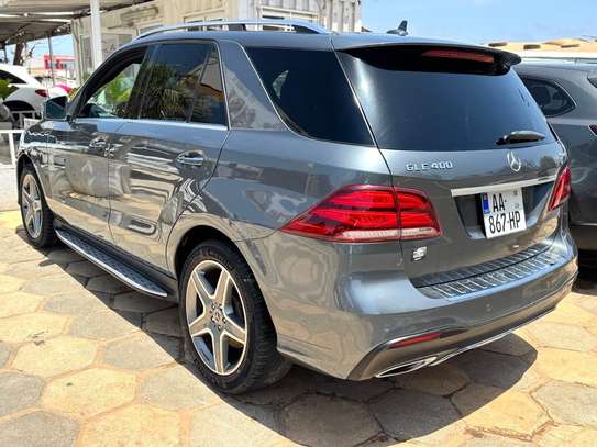 Mercedes Benz GLE 400 image 7