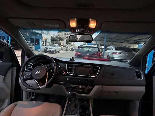 Kia Carnival luxe 9 places diesel 2017 image 5