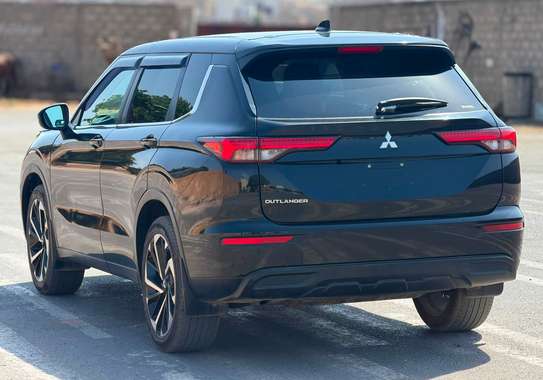 Mitsubishi Outlander 2023 image 4