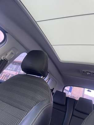 Peugeot 2008 2016 image 10