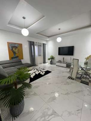 APPARTEMENT MEUBLÉ A LOUER image 2