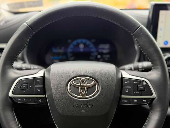 Toyota Highlander Platinium 2023 image 8