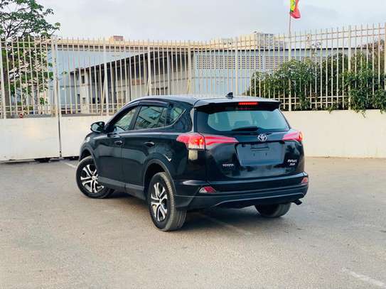 TOYOTA RAV4  Année :  2018 image 11