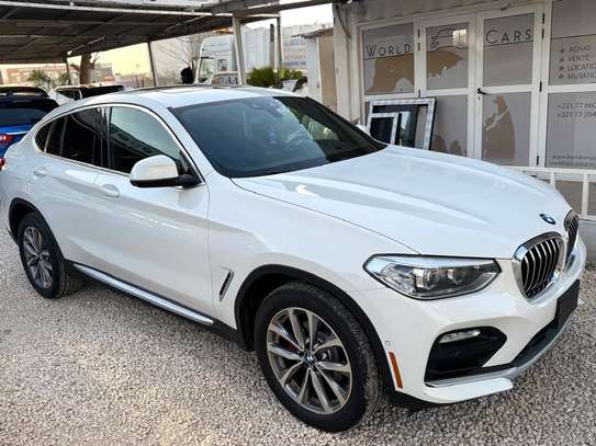 BMW X4 XLINE image 2
