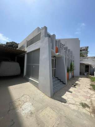 Magnifique Villa R+1 à louer image 3