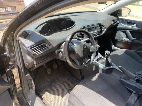 Peugeot 308 2016 image 7