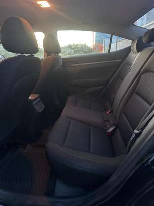 Hyundai Elantra 2017 image 6