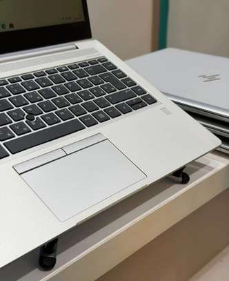 HP Elitebook 840 G6 cor i5 de 8th Génération image 3
