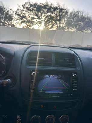 Mitsubishi outlander image 6