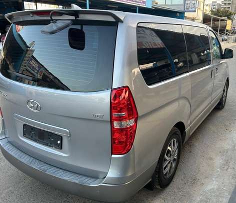 Hyundai Grand Starex 2017-2018 image 12