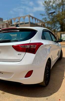 HYUNDAI ELANTRA GT 2017 image 11