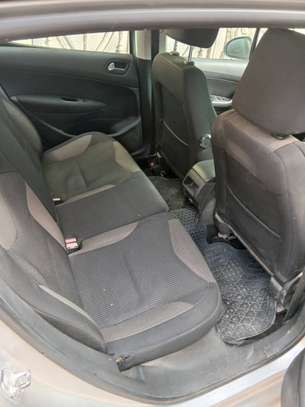 Peugeot Citroën 308 image 2