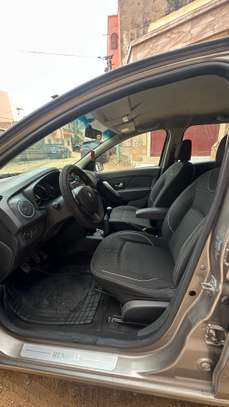 Vend Renault Sandero 2014 image 4