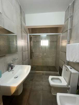 Apparttement à vendre sur la route des Almadies image 6