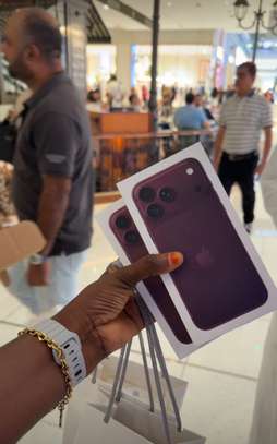 18 PRO MAX 256GB SIM image 2