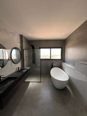 Immeuble Neuf R+10 à vendre au point e image 6