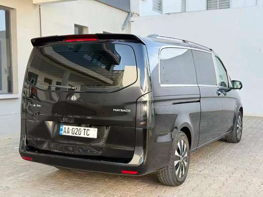 Mercedez Benz 2024 image 2