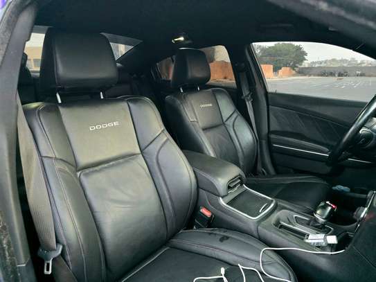Dodge Charger SXT 2018 image 8