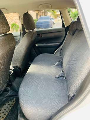 Suzuki Vitara SUV compact essence argent image 2