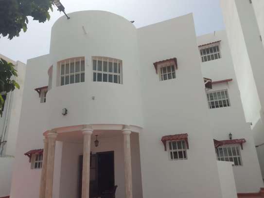 VILLA R+1 A LOUER AUX ALMADIES image 2