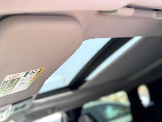 Mitsubishi Outlander image 9