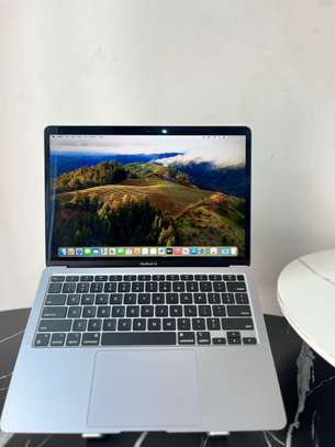 Air 2019 i5 8/256 image 2